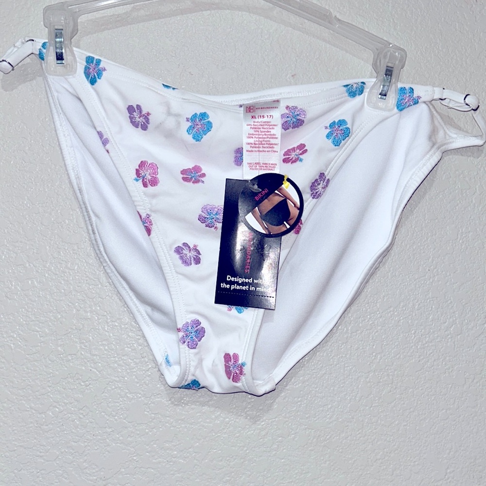 XL Bikini Bottom No Boundaries new w/tag